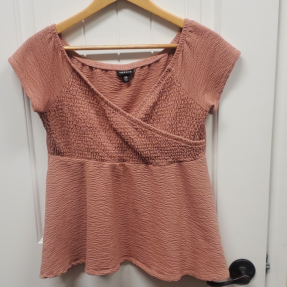 Torrid Smocked Pink Babydoll Top 00  M Peplum - Picture 3 of 7